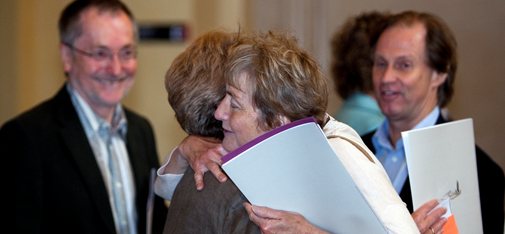 Alumni welcoming each other at their anniversary reunion