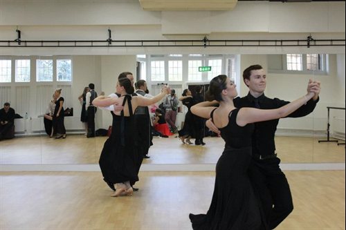 Dance-Studio-Ballroom