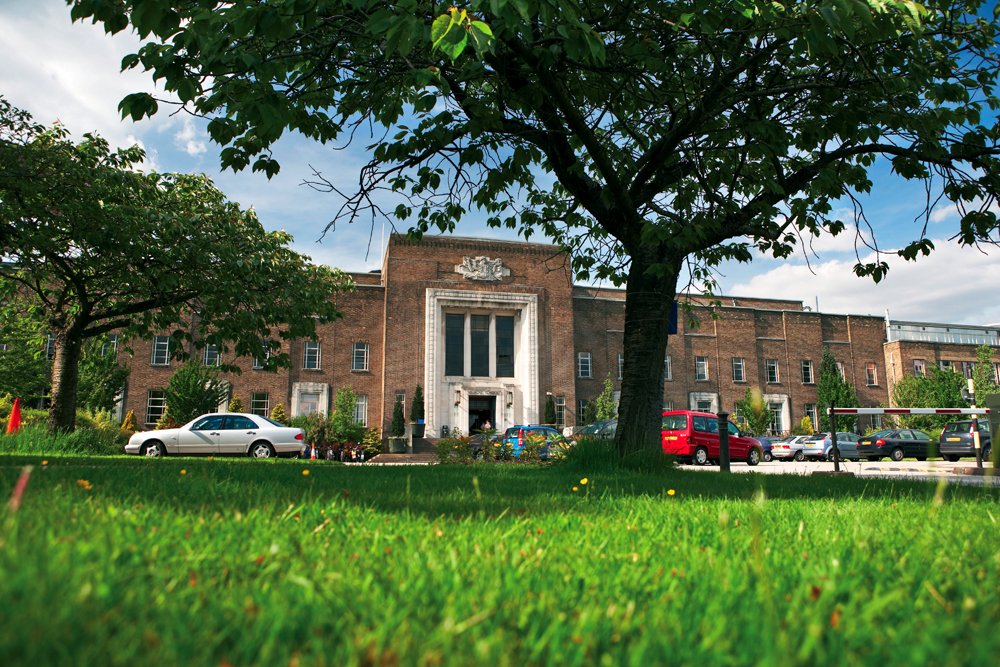 medical-school-outside