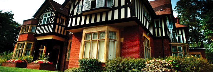 Priorsfield building