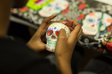 day of the dead decorating