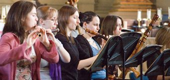Photograph of musicians performing early music