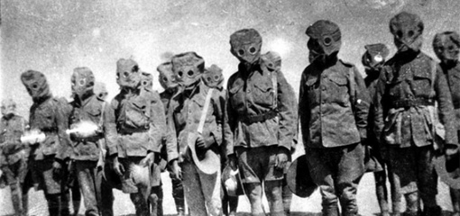 Photograph of Australian soldiers in gas masks