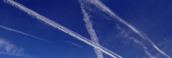 Aircraft contrails
