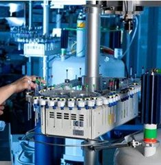 nmr-equipment-cropped-235-241