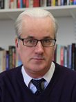 Dr Chris Lonsdale