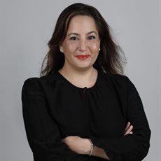 Dr Melanie Madhani