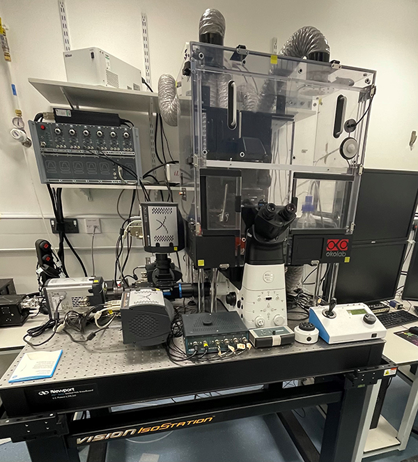 Cairn's Quad TIRF Microscope