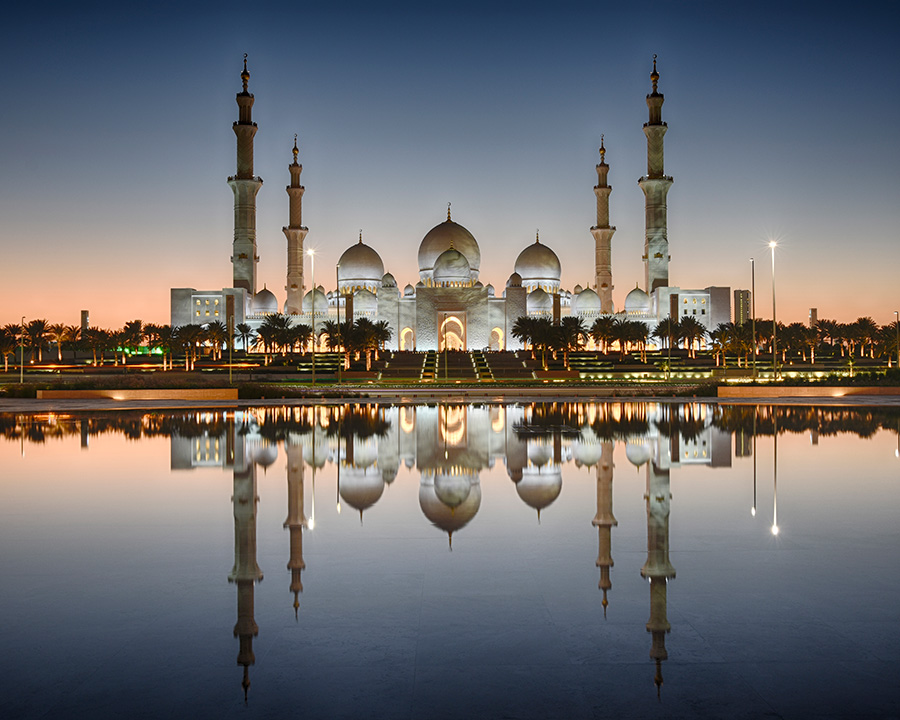 Sheikh Zayed Grand Mosque in Abu-Dhabi