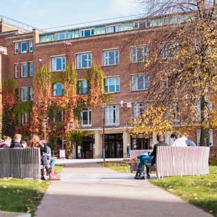 A photo of the Arts building on the University of Birmingham campus