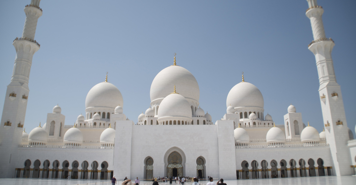 Sheikh Zayed Grand Mosque, Abu Dhabi by Eesa Latif