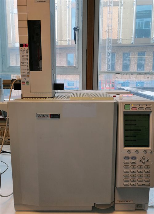 Shimadzu gas chromatography equipment