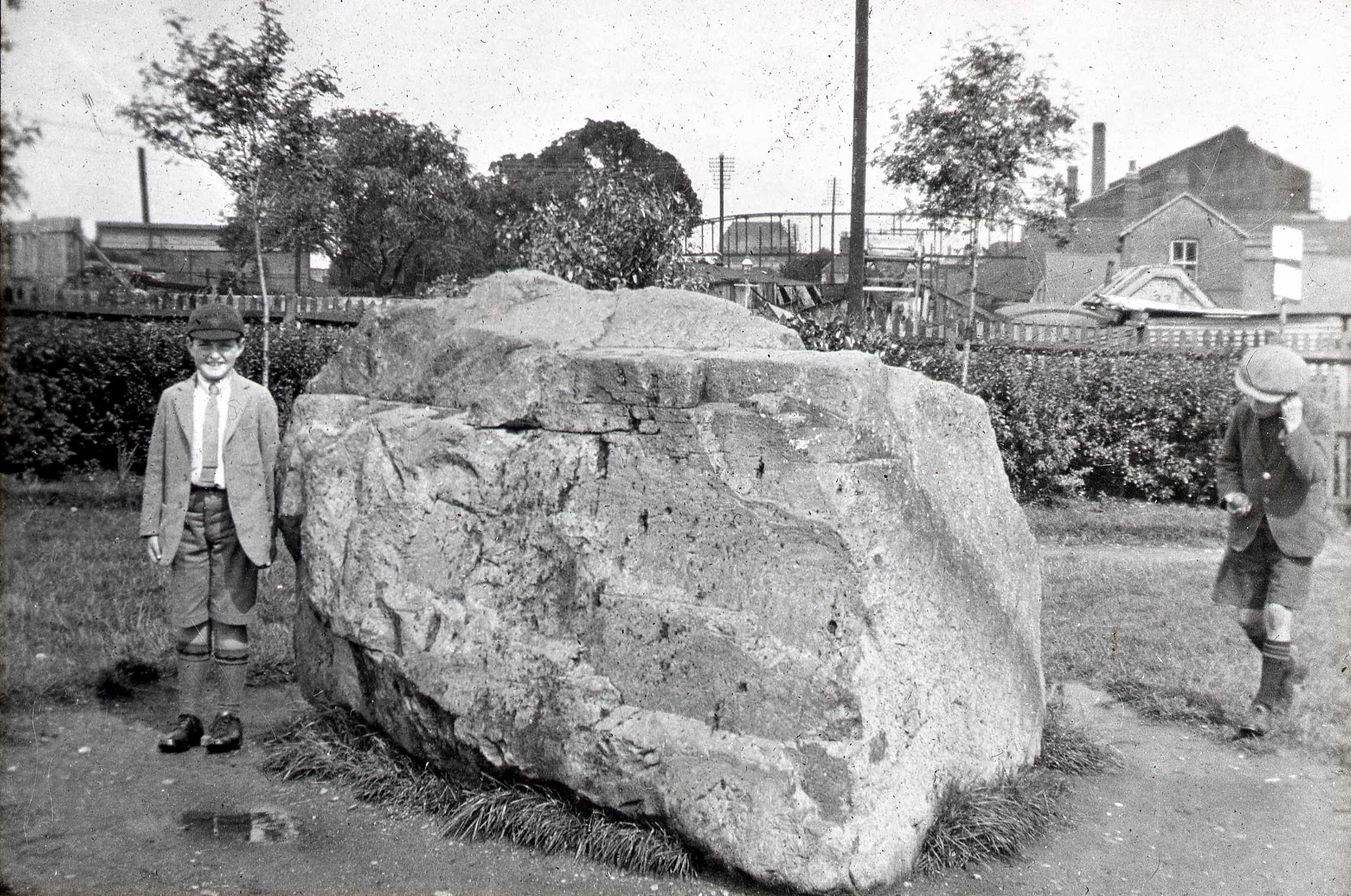 LS 52 BIRUG 43650 Glacial erratic. 14 ton Arenig Rhyolite boulder Selly Oak