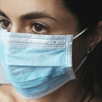 800x800px_epidemics_girl wearing mask