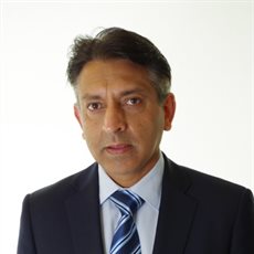 Dr Steven Sadhra