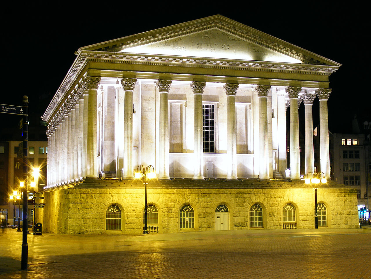 1280px-Birmingham_Town_Hall_02