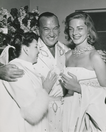 Noel Coward with Judy Garland and Lauren Bacall in Las Vegas 1955