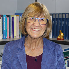 Dr Elizabeth Harris