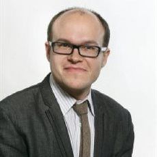 Dr Andrew J Morris