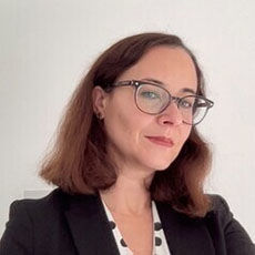 Professor Caroline Moraes