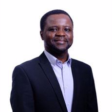 Dr Samuel Adomako