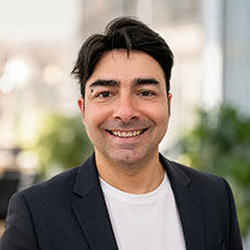 Dr Ufuk Gunes Bebek