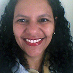Dr Ana Souza
