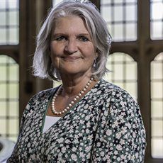 Dr Karen Guldberg