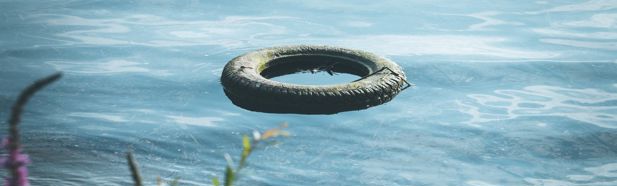 Tyre floating in the ocean
