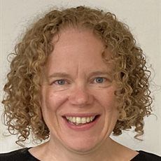 Dr Melanie Toon