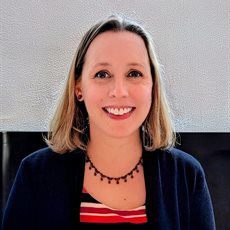 Dr Angela Hewett
