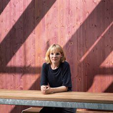 Professor Linn Leppert