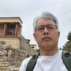 Professor Yu-Lung Chiu