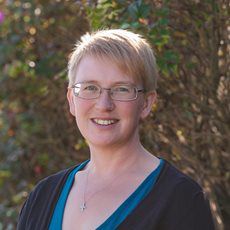 Dr Henna (Helena) Cundill