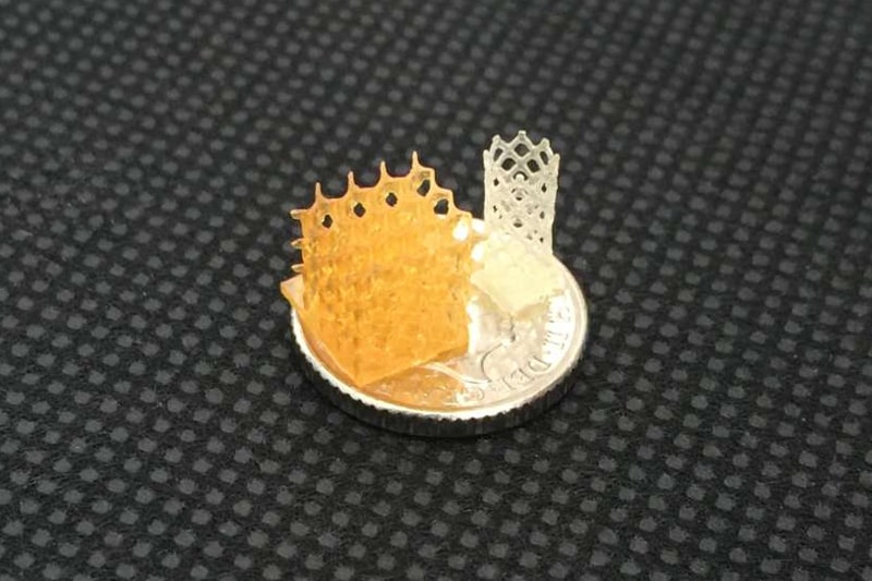 Simplified models of 4D stents and porous scaffolds sitting on a coin