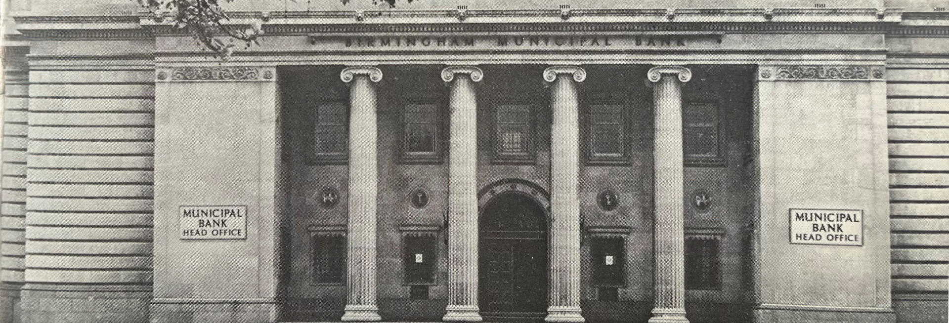 Black and white photograph of Birmingham Municipal Bank Head Office.