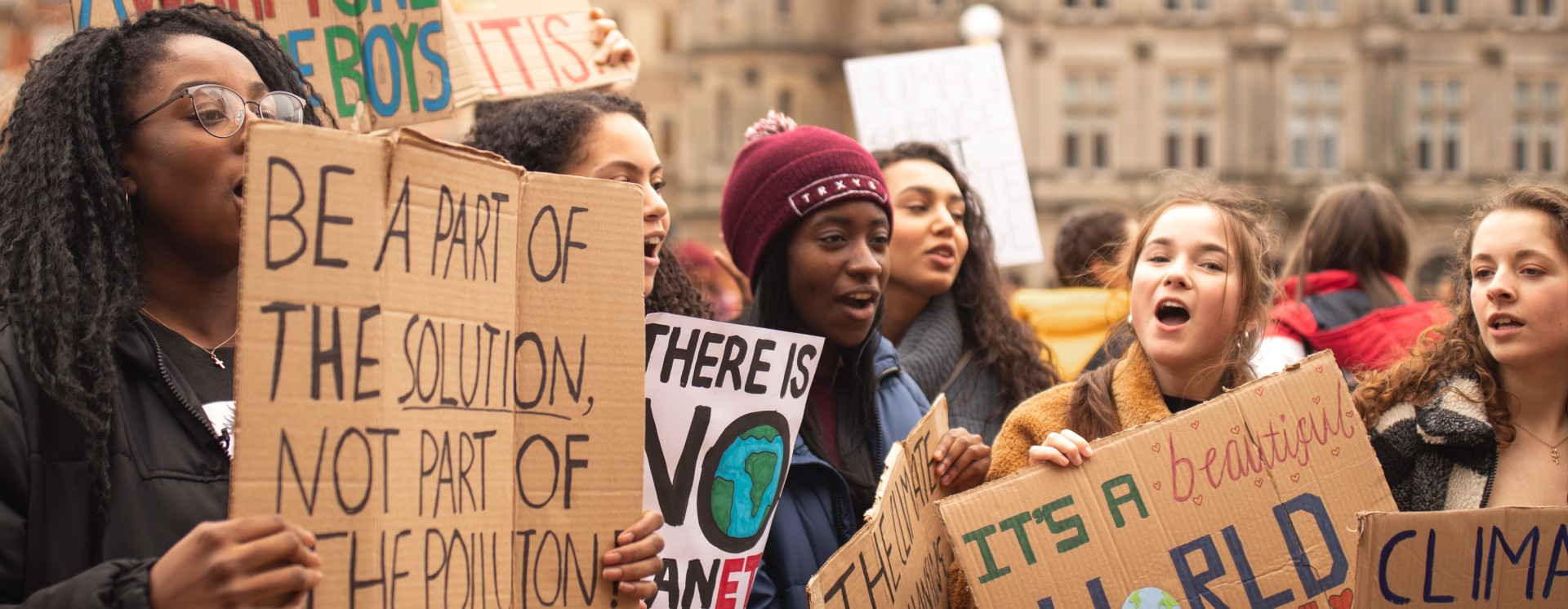 A crowd of young people protesting climate change