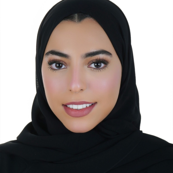 Headshot of Hamda Almannaei.