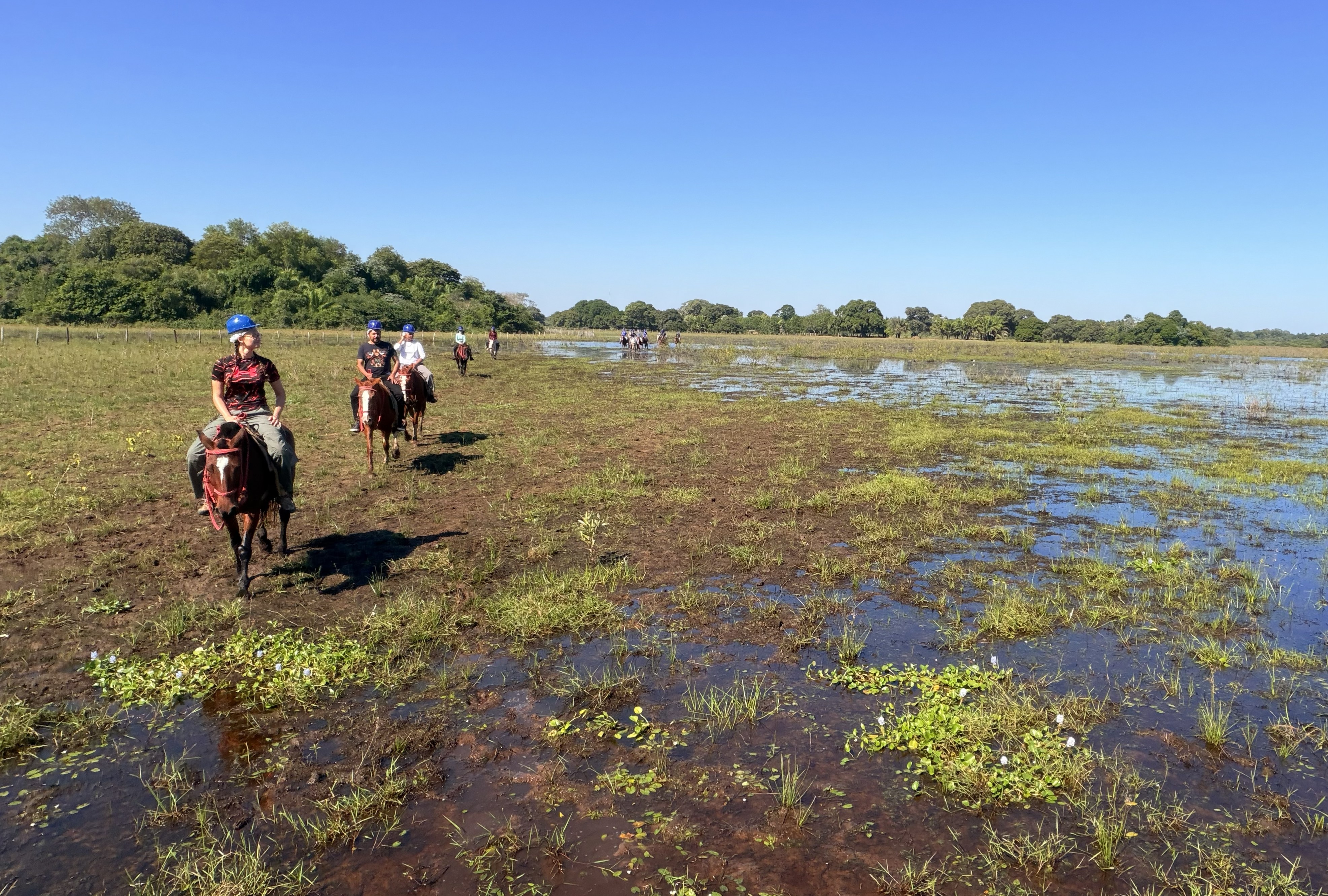 Students assessing Pantanal flood regions