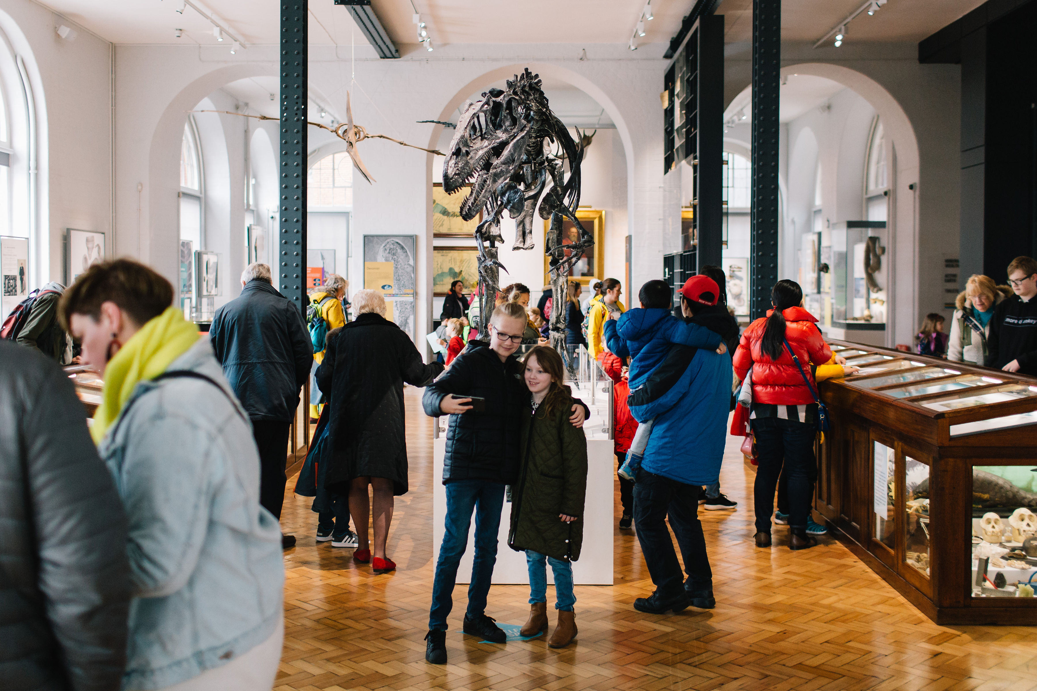 Crowds fill the Lapworth Museum galleries.