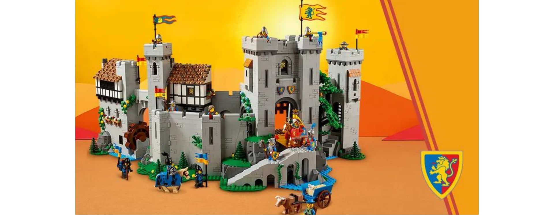 LEGO - Lion Knights' Castle (https://www.lego.com/en-pt/product/lion-knights-castle-10305) 