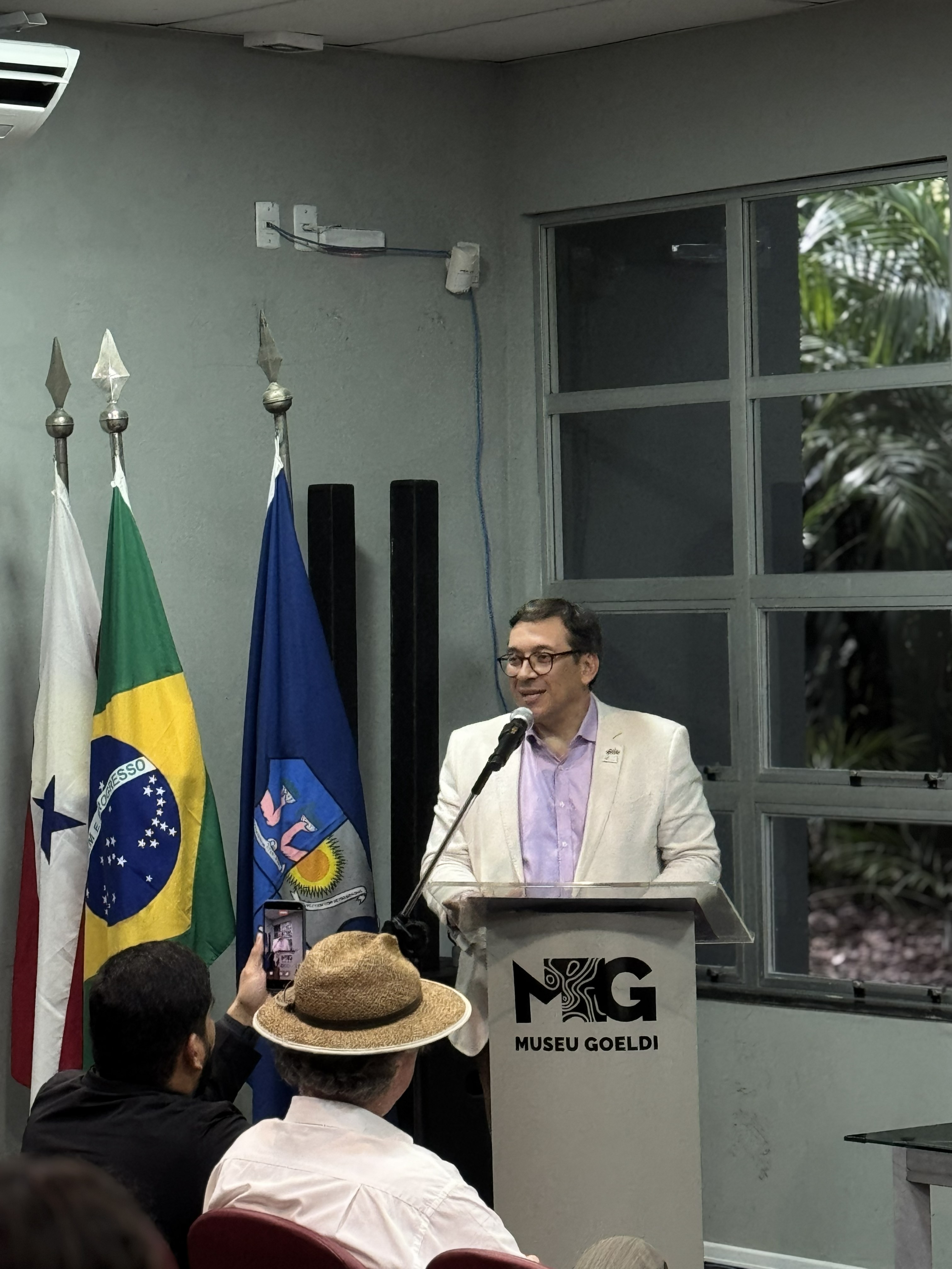 Director of FAPESPA, Marcelho Botelho welcoming Immerse students