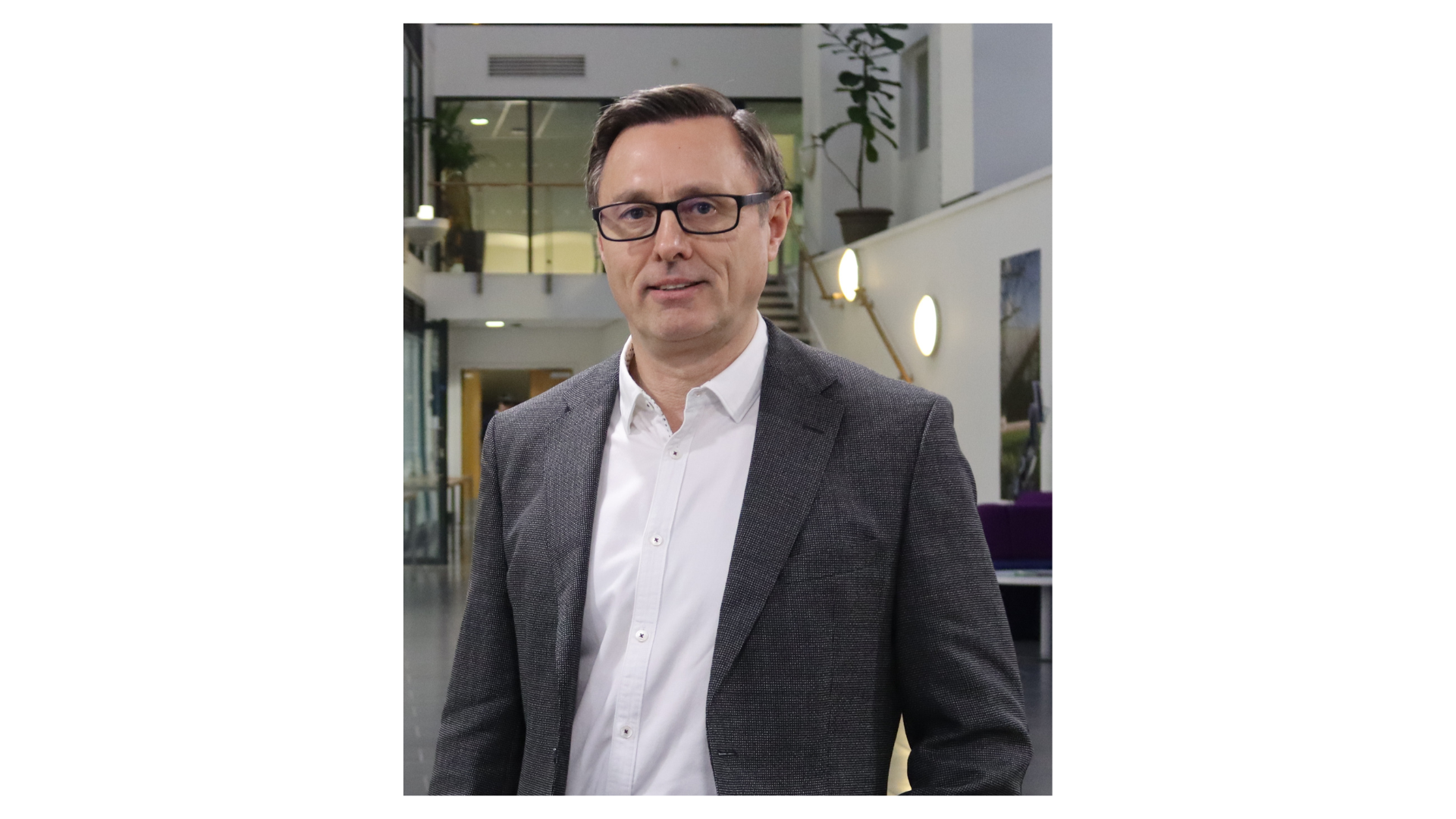 A headshot of Professor Paul Houston