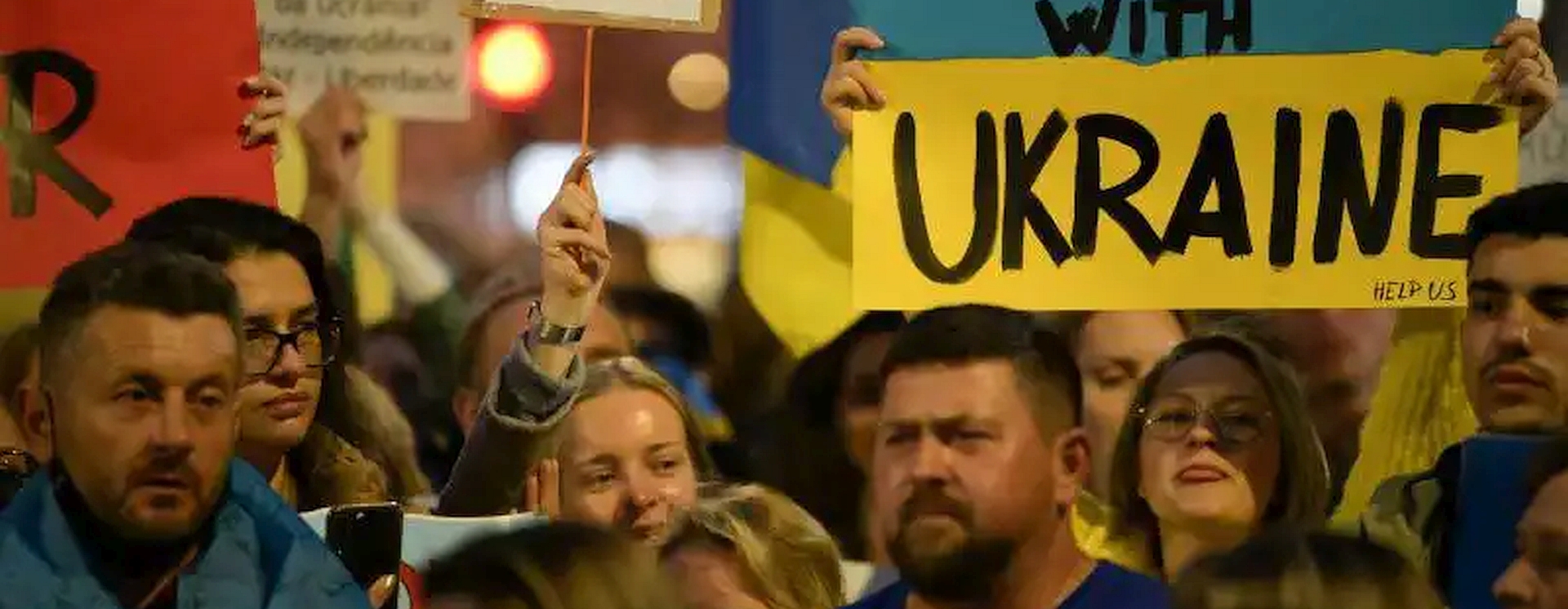Protestors supporting Ukraine