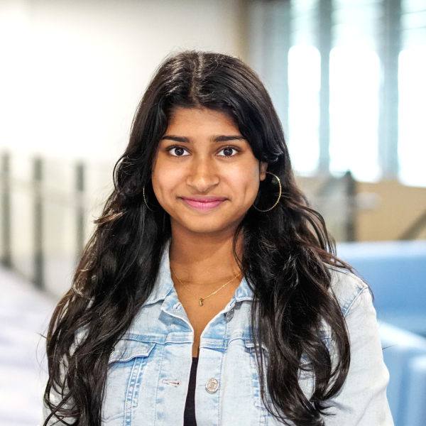 Headshot of Stefina Manoj.