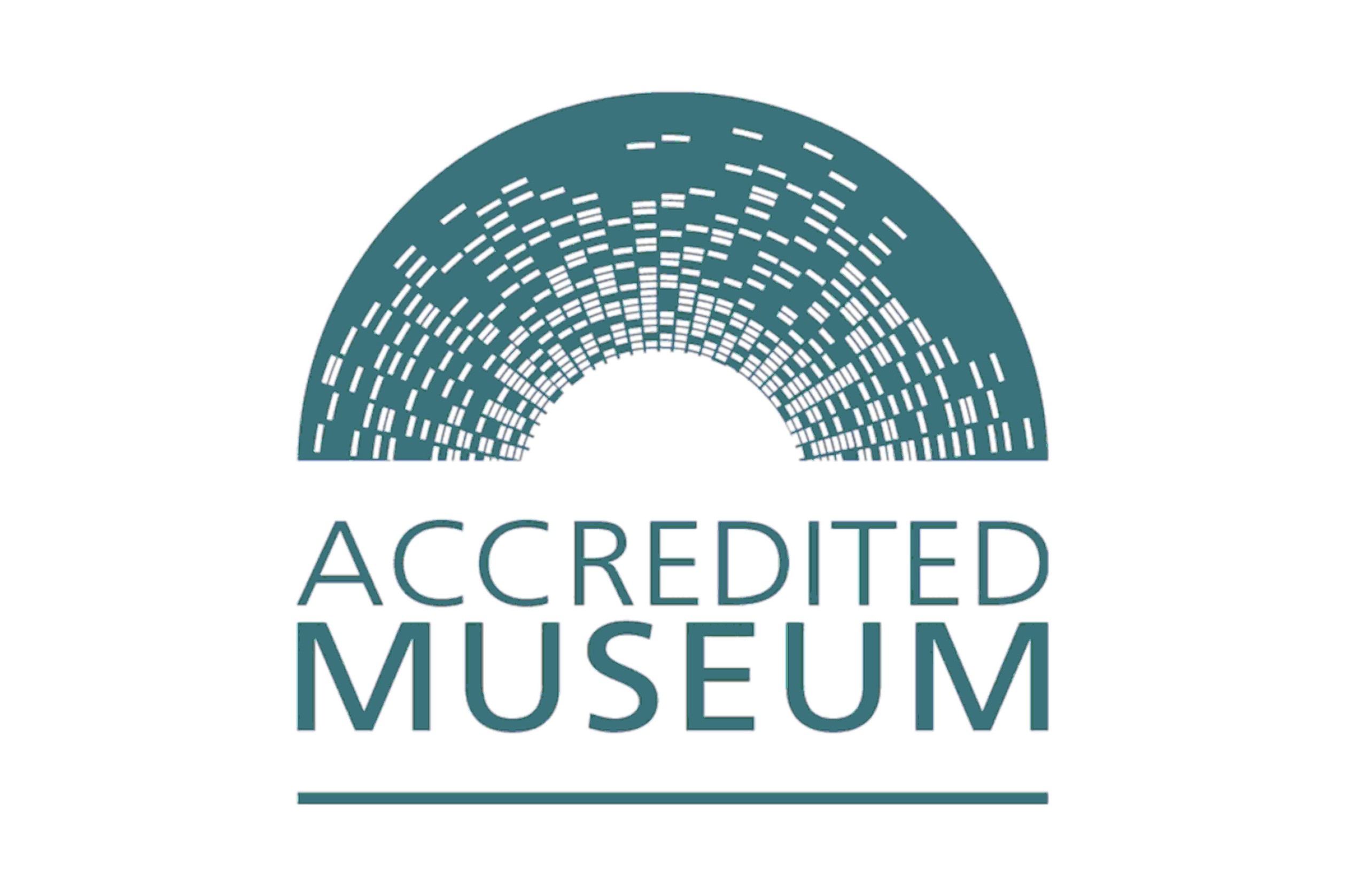 Accredited Museums logo.