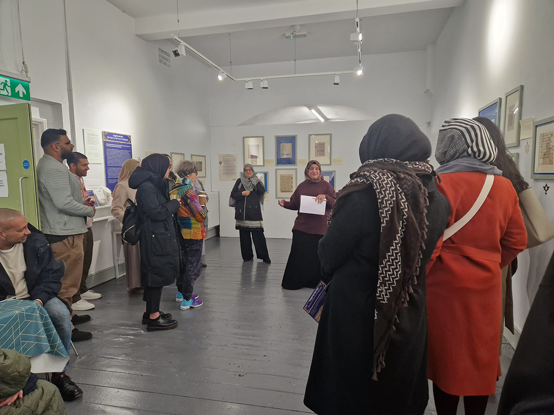 exhibition attendees