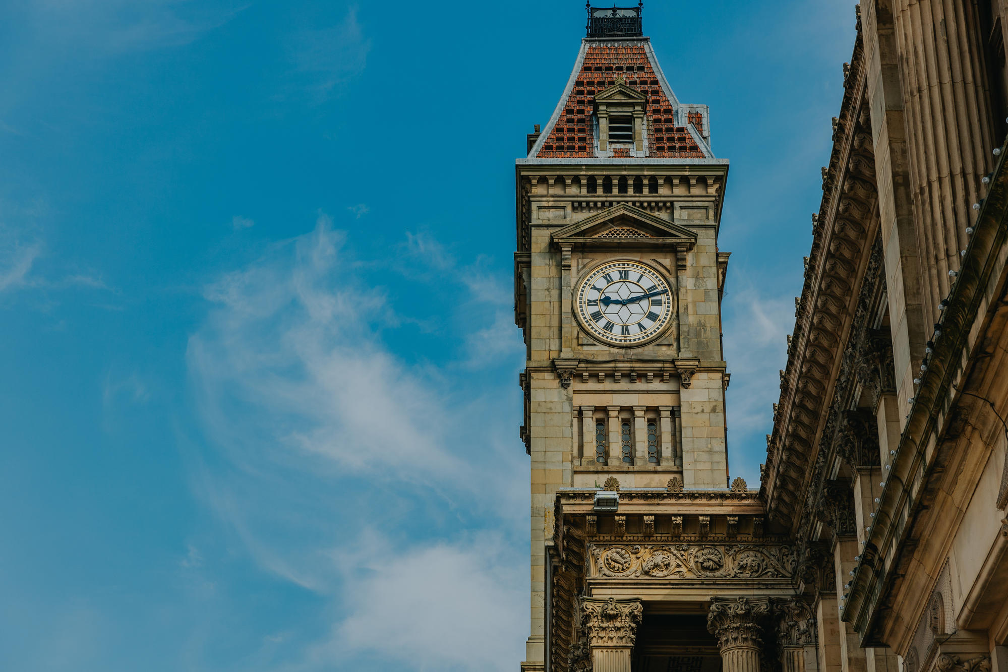 Birmingham-city-centre-Museum-and-gallery-clock