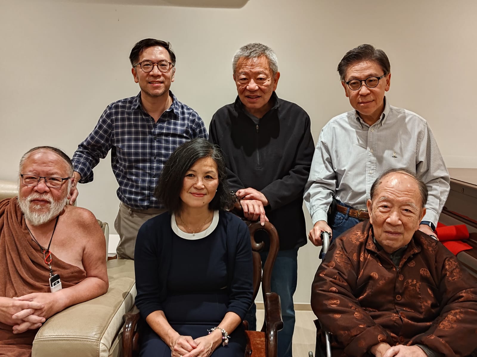 Group of older Birmingham alumni
